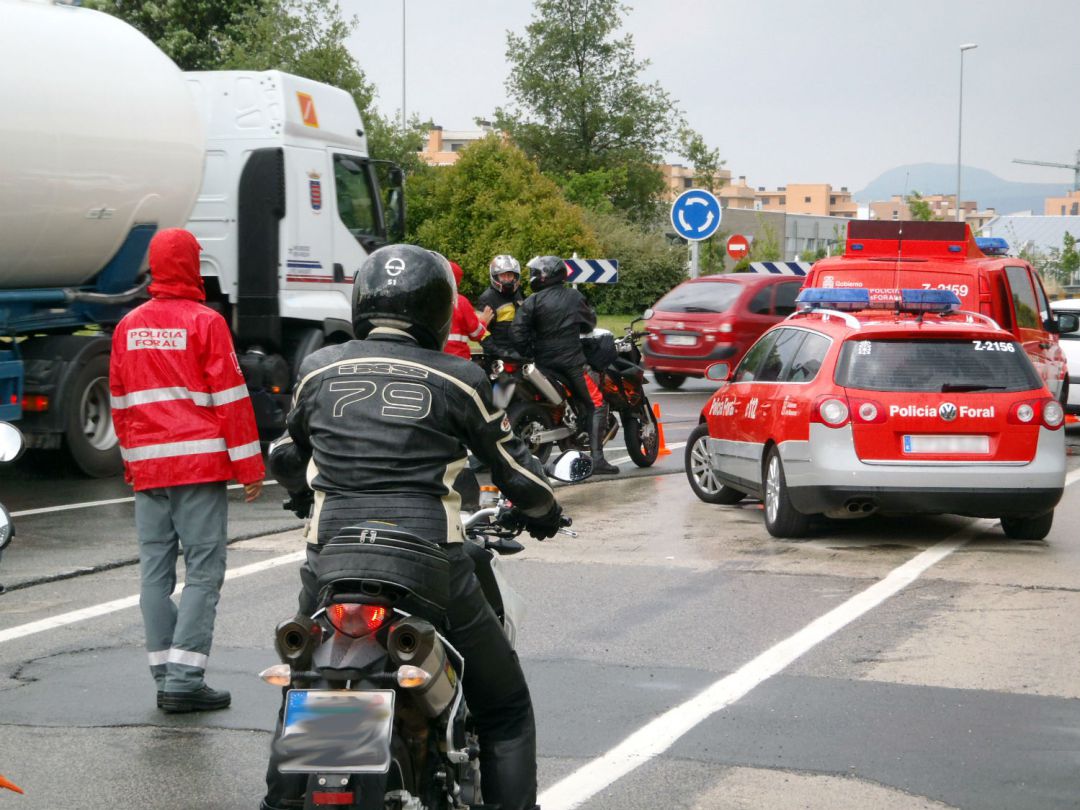 La Policía Foral interviene en una carretera navarra La Policía Foral interviene en una carretera navarra
