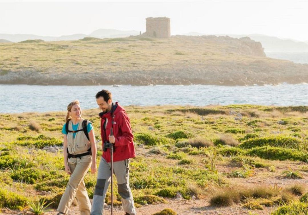 Menorca aposta pel turisme sostenible en els seus espais protegits