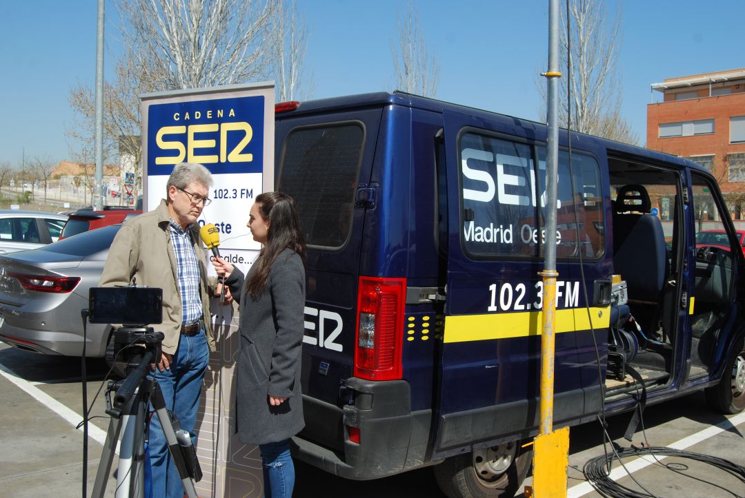 "A pie de calle" con Sandra Moreno, viernes 22 de marzo de 2019: ¿Qué haría si fuese alcalde o alcaldesa? Hoy en Arroyomolinos "A pie de calle" con Sandra Moreno, viernes 22 de marzo de 2019: ¿Qué haría si fuese alcalde o alcaldesa? Hoy en Arroyomolinos