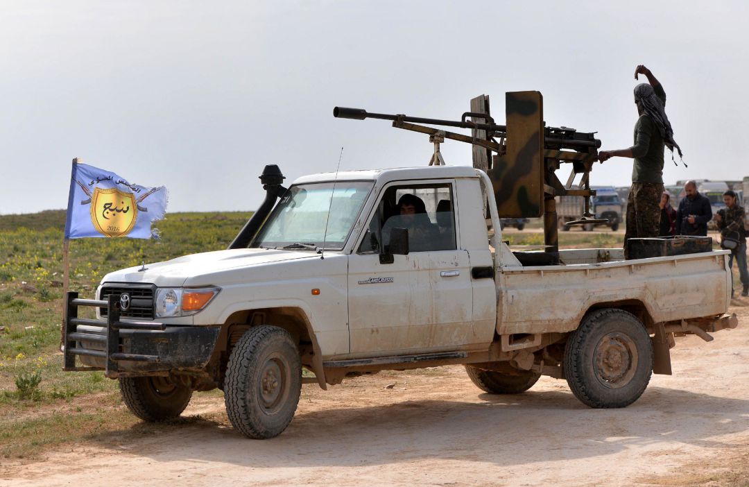Las Fuerzas de Siria Democrática declaran la total eliminación del autoproclamado califato y la derrota territorial del Estado Islámico al 100% Las Fuerzas de Siria Democrática declaran la total eliminación del autoproclamado califato y la derrota territorial del Estado Islámico al 100%