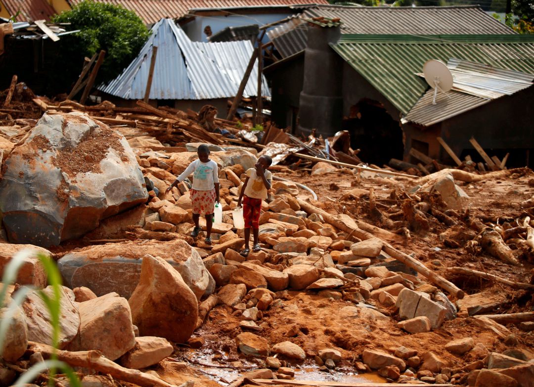 La ONU confirma 293 muertos y casi dos millones de afectados por el ciclón en Mozambique La ONU confirma 293 muertos y casi dos millones de afectados por el ciclón en Mozambique