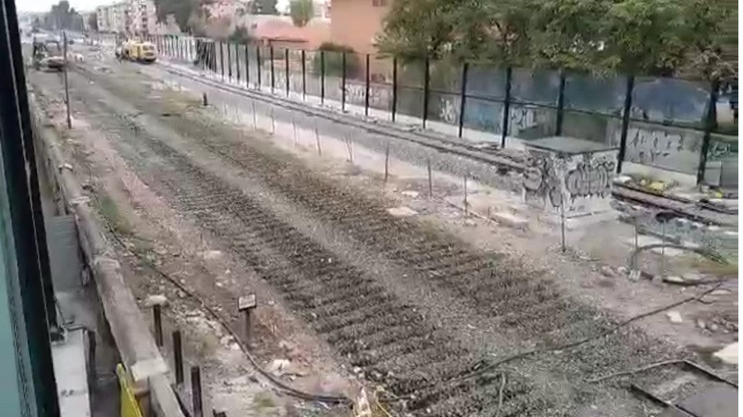 Retirada de las vías en Santiago el Mayor