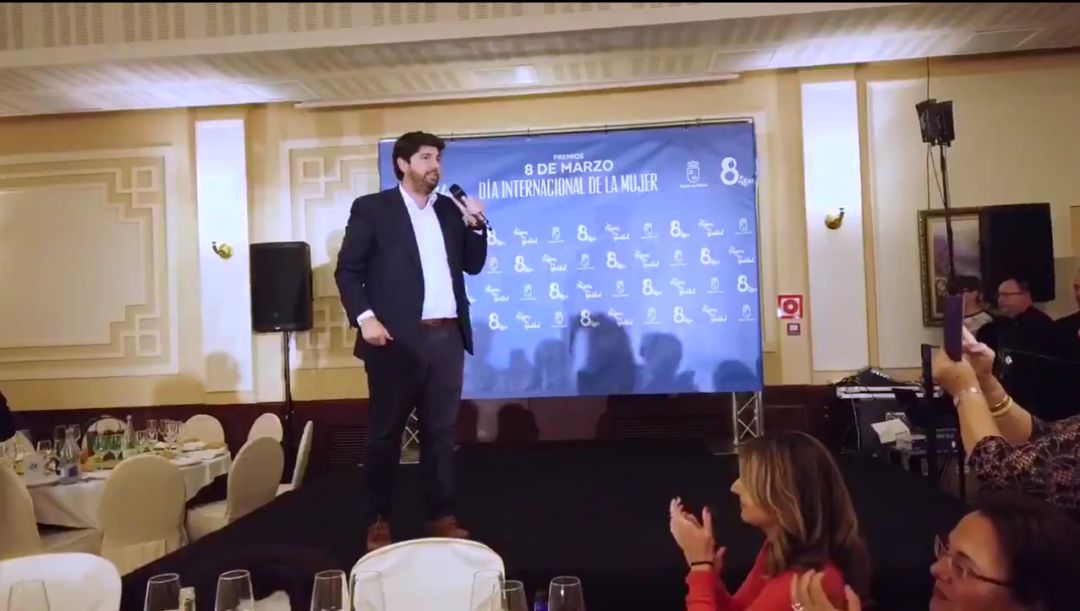 El PSRM denunciará ante la Junta Electoral una comida de López Miras con mujeres, en la que "pidió apoyo" El PSRM denunciará ante la Junta Electoral una comida de López Miras con mujeres, en la que "pidió apoyo"