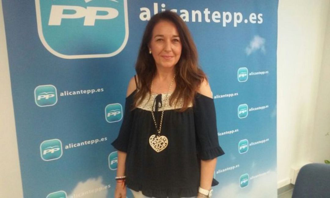 Adela Pedrosa, candidata al Senado Adela Pedrosa, candidata al Senado