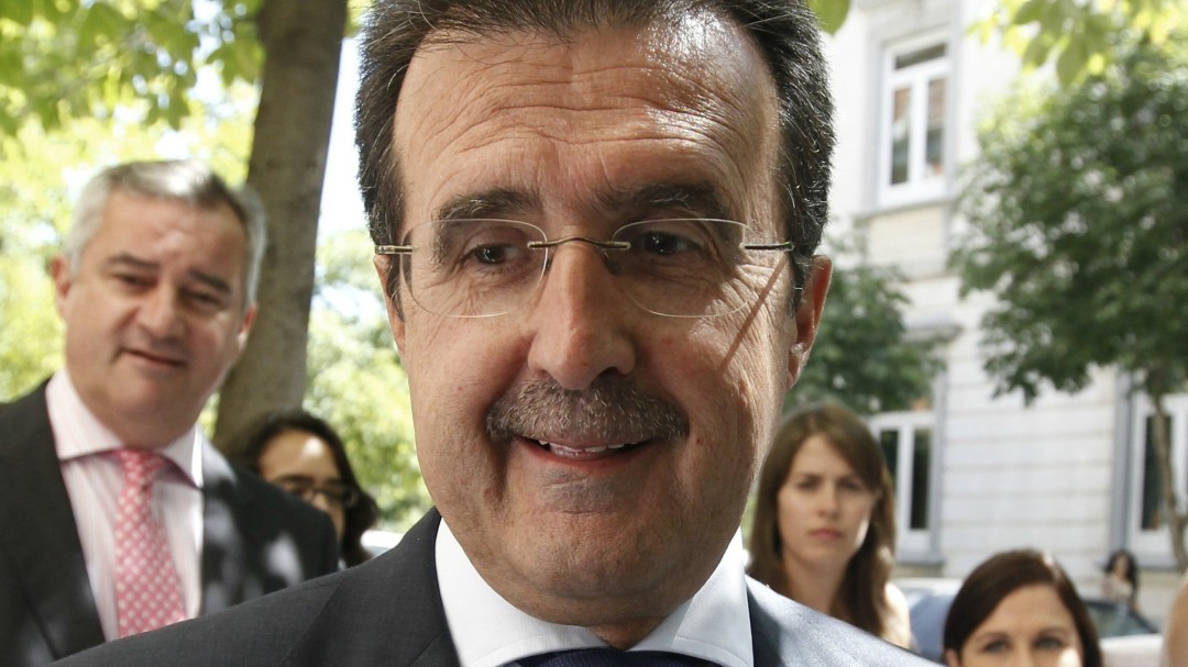El 'número 3' de la Fundación Franco utilizó a empresarios amigos para mejorar el tratamiento de Vox en los medios