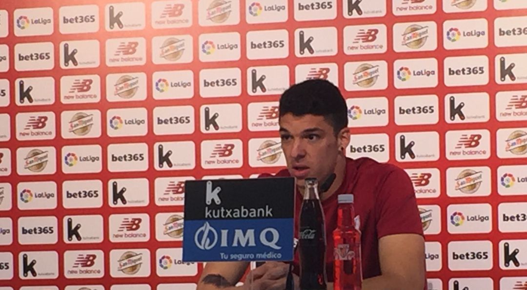 Capa ve a Aduriz "ya para entrar" en el equipo Capa ve a Aduriz "ya para entrar" en el equipo