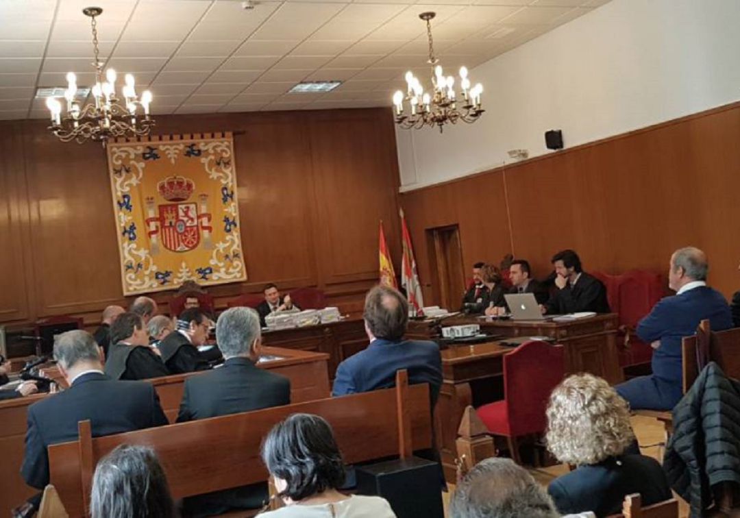 Absueltos todos los acusados en el juicio de las prejubilaciones millonarias de Caja Segovia