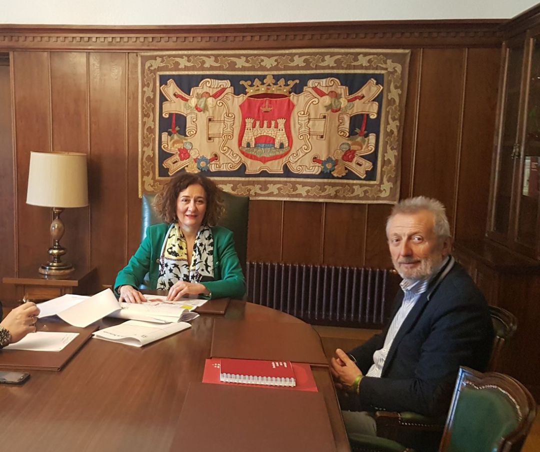 La reunión se mantuvo en el ayuntamiento de Ponferrada La reunión se mantuvo en el ayuntamiento de Ponferrada