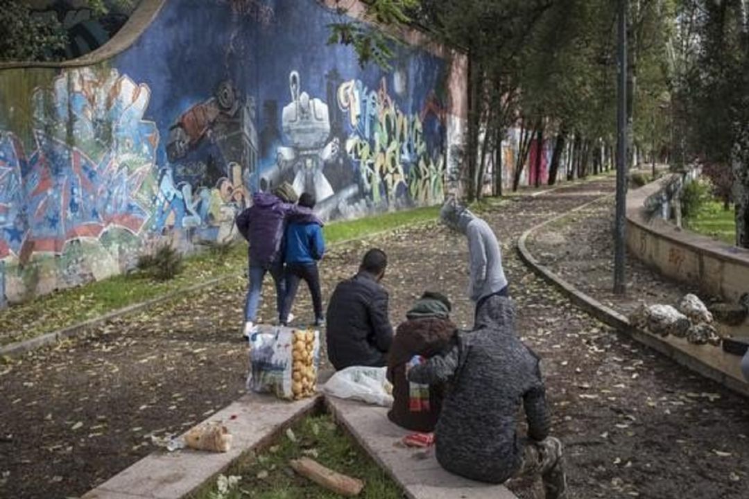 Andalucía sólo tutela al 39% de los menores migrantes no acompañados que llegan a la comunidad Andalucía sólo tutela al 39% de los menores migrantes no acompañados que llegan a la comunidad