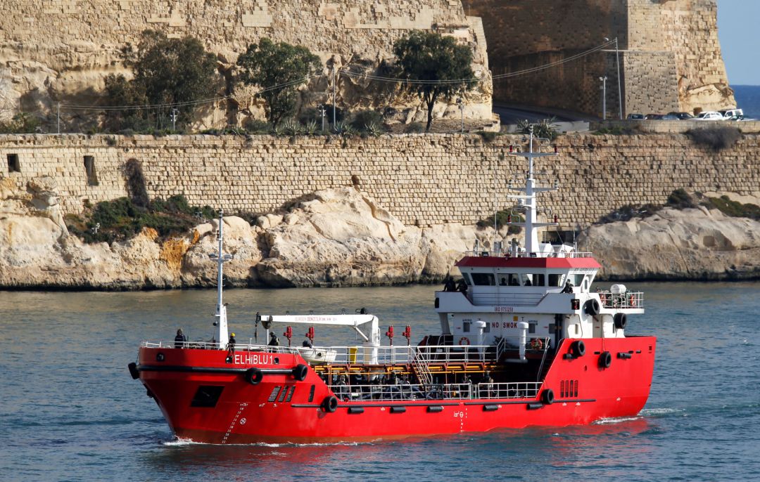 El "Hiblu I" había rescatado a 108 inmigrantes, entre ellos varios niños y 31 mujeres, que se encontraban en un barco en malas condiciones frente a las costas de Libia El "Hiblu I" había rescatado a 108 inmigrantes, entre ellos varios niños y 31 mujeres, que se encontraban en un barco en malas condiciones frente a las costas de Libia