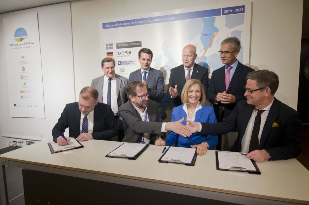 Firma del acuerdo internacional Firma del acuerdo internacional