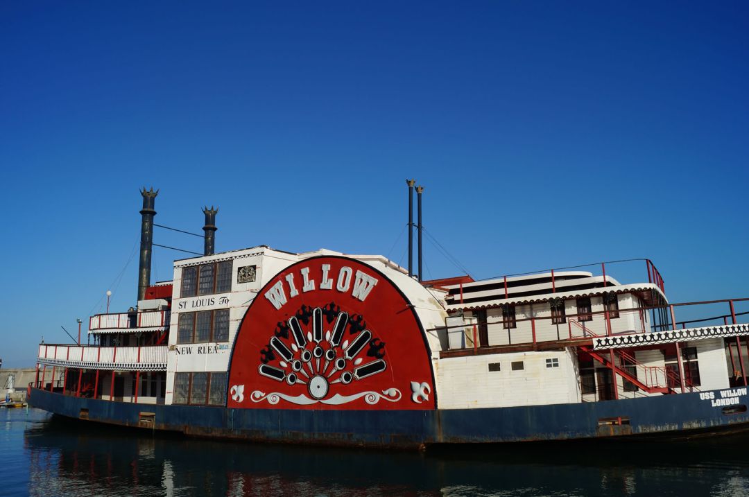 Sucesos en la provincia de Málaga: El histórico barco de vapor 'Willow' de Benalmádena se hunde Sucesos en la provincia de Málaga: El histórico barco de vapor 'Willow' de Benalmádena se hunde