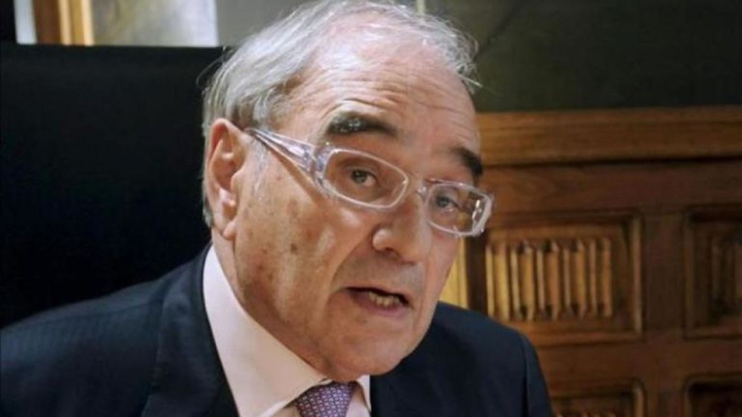 Martín Villa viajará a Buenos Aires para declarar ante la juez Servini