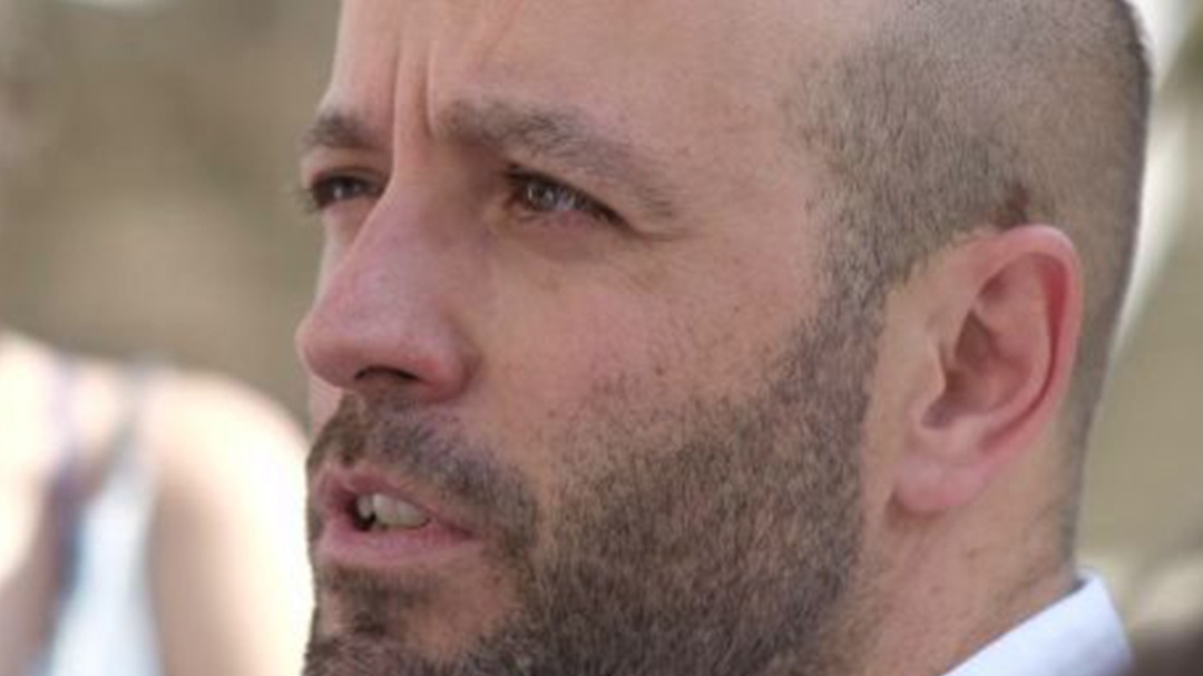 El líder de En Marea vincula la sanción a la jueza Pilar de Lara a "torpes decisiones" en cuanto a las instrucciones