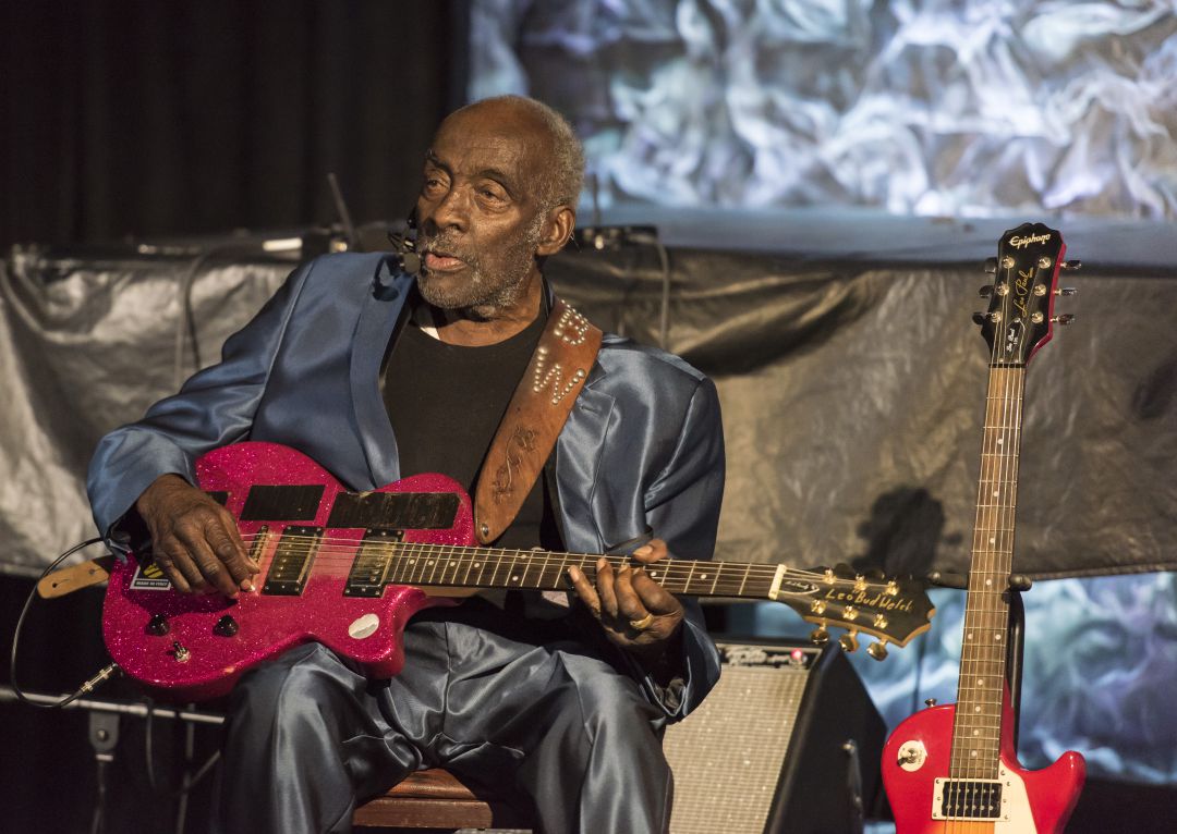 Leo 'Bud' Welch durante una actuación en Nueva York en 2016 Leo 'Bud' Welch durante una actuación en Nueva York en 2016