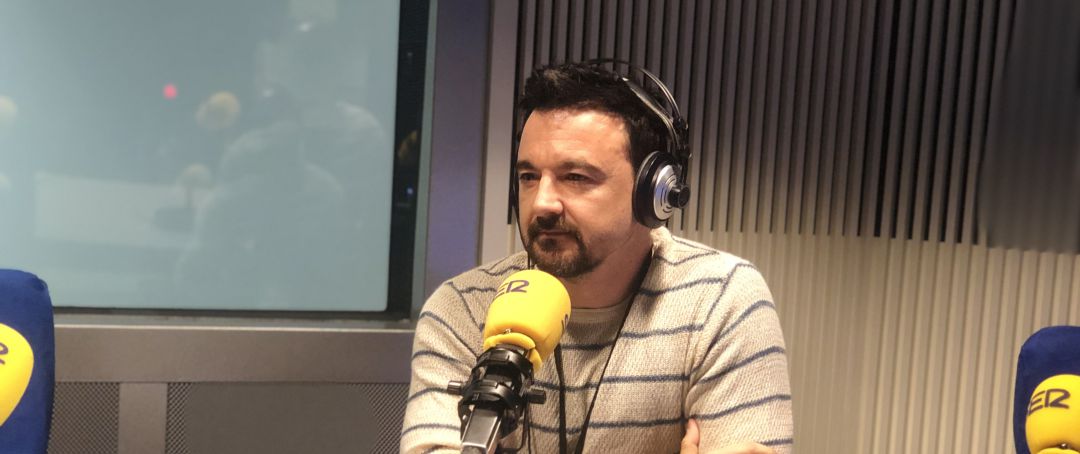 "Los dos protagonistas odias, pero no saben que lo hacen y el amor es la respuesta" "Los dos protagonistas odias, pero no saben que lo hacen y el amor es la respuesta"