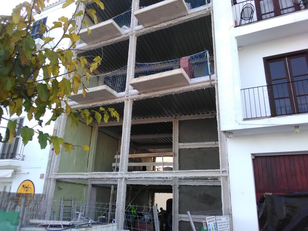 Obras: 70 edificios antiguos de sa Penya y la Marina tienen que acometer obras tras encontrarse deficiencias Obras: 70 edificios antiguos de sa Penya y la Marina tienen que acometer obras tras encontrarse deficiencias