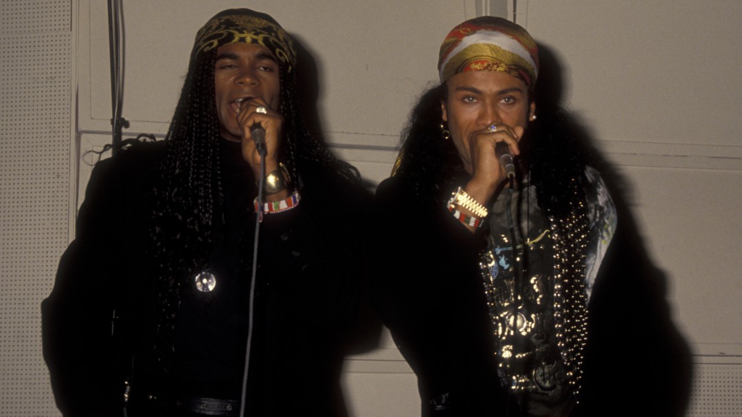 Hace 21 años murió la mitad de Milli Vanilli