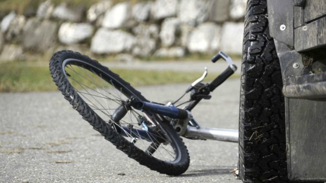 Fallece un ciclista arrollado por una furgoneta