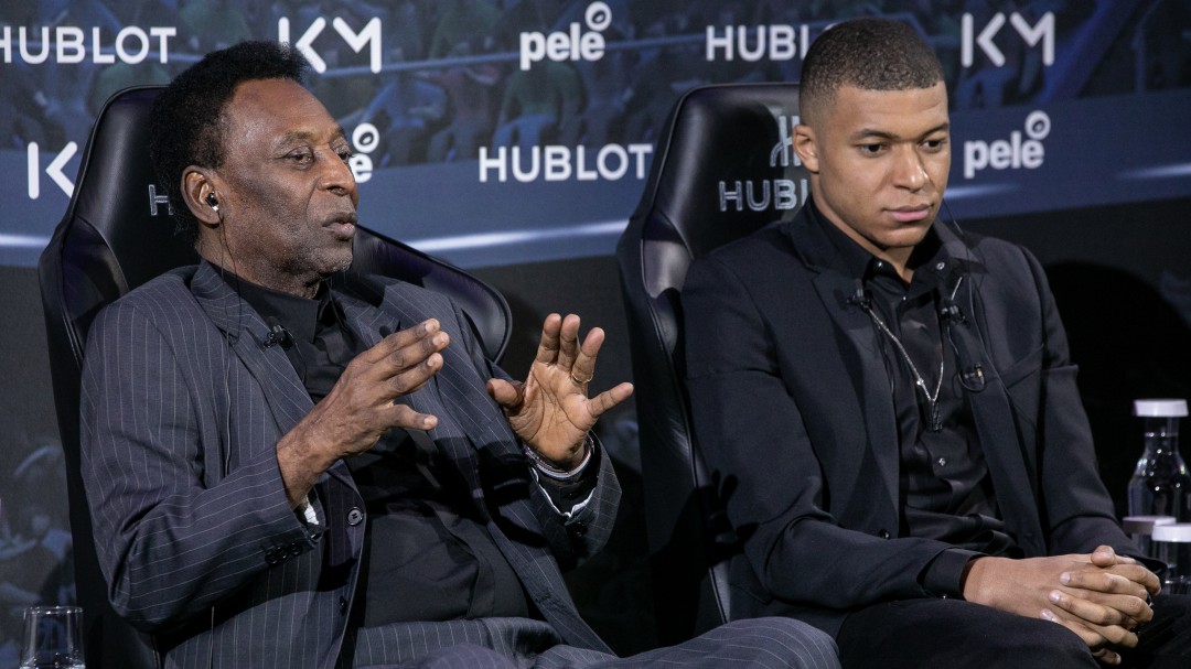 Pelé, hospitalizado en París tras su encuentro con Mbappé