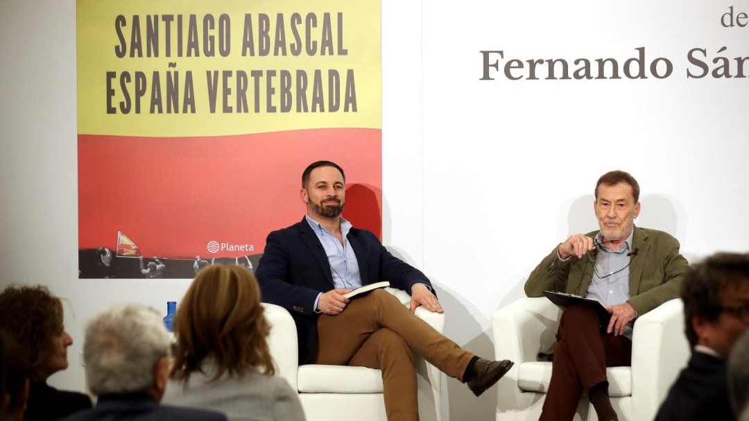 Abascal sobre la investigación a Ortega Smith: "Si quieren callarnos van a tener que meternos en la cárcel"