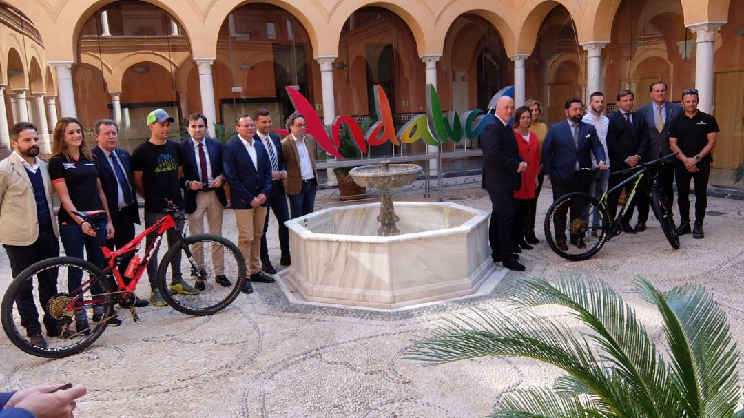 Presentación de la Andalucía Bike Race en Córdoba Presentación de la Andalucía Bike Race en Córdoba