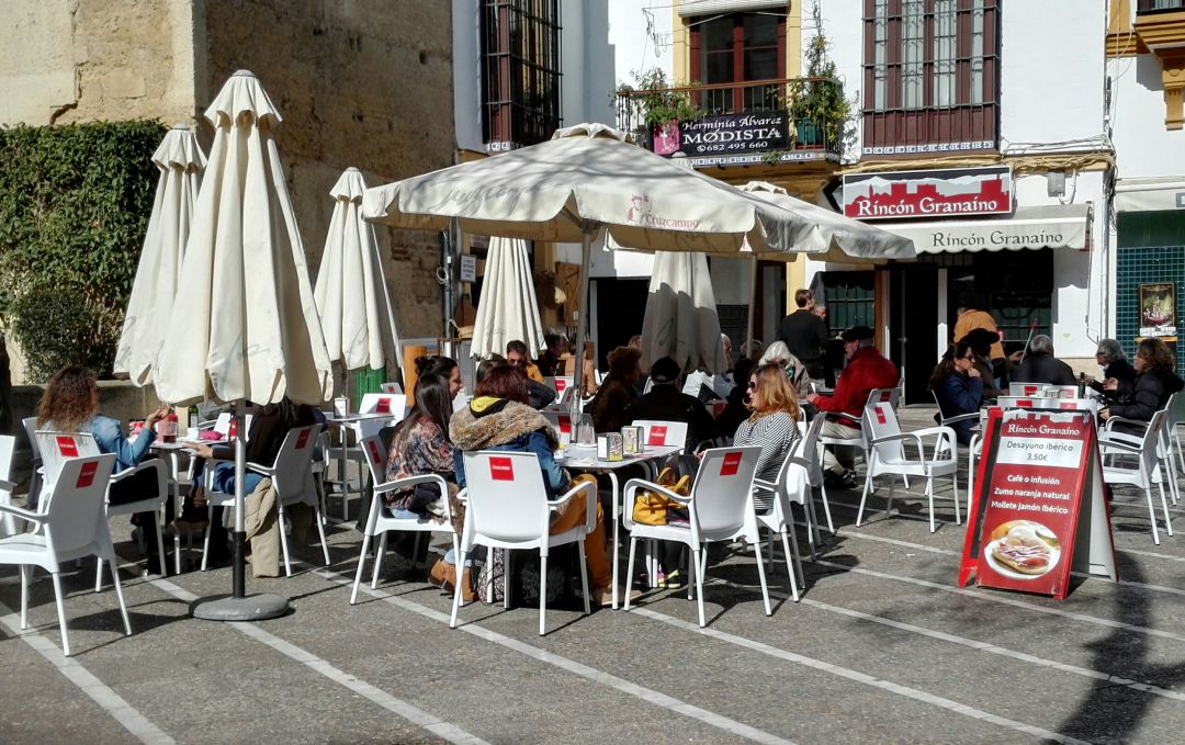 Velador en el centro de Jerez Velador en el centro de Jerez