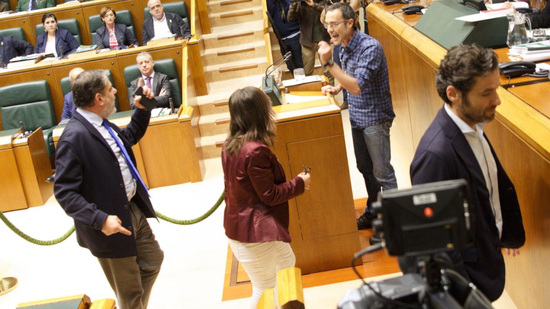 PP y Ciudadanos recurrirán la ley vasca de Abusos Policiales