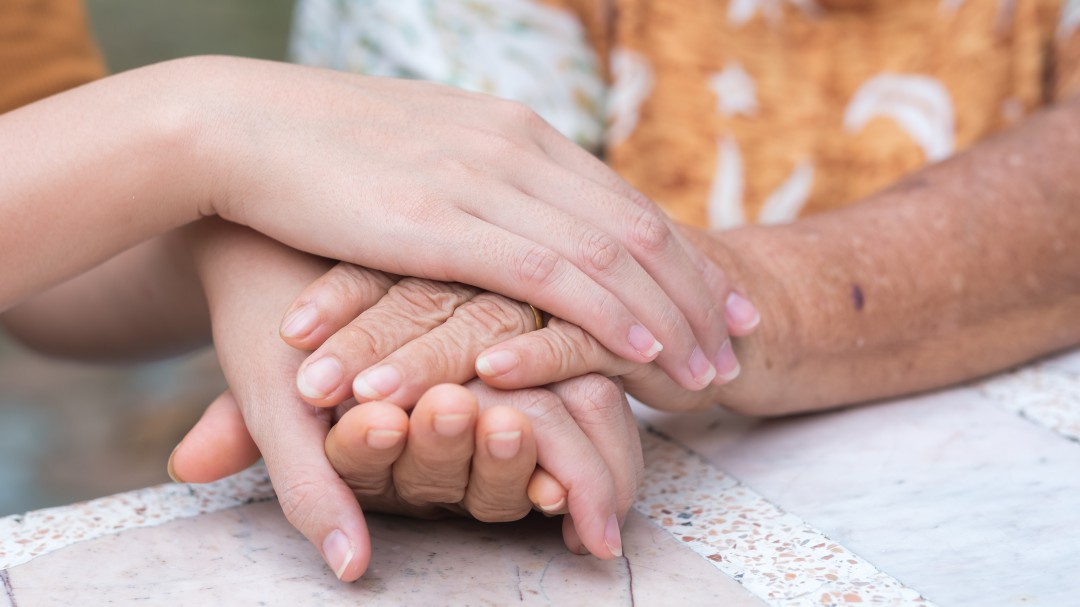Por qué hay que derogar el delito de auxilio al suicidio