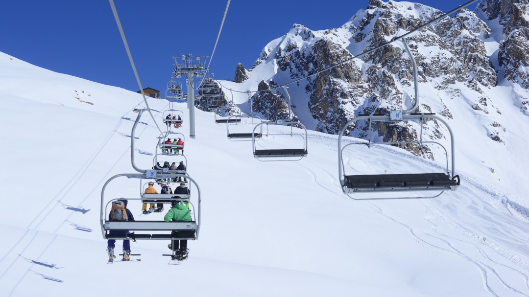 Con nieve, pero con las estaciones cerradas