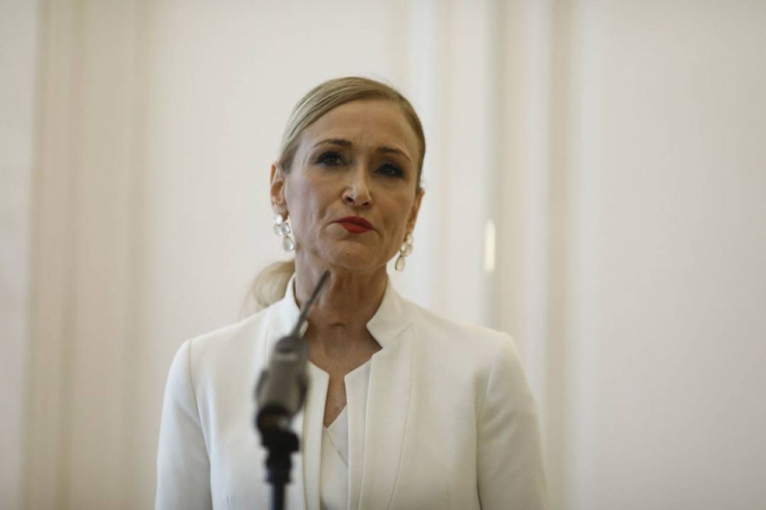 Fotografía de archivo de la rueda de prensa de Cristina Cifuentes en la que anunció su dimisión. Fotografía de archivo de la rueda de prensa de Cristina Cifuentes en la que anunció su dimisión.