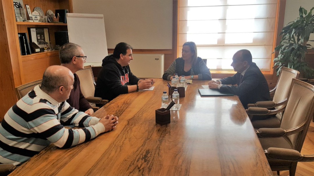 Los trabajadores subcontratados de Endesa deben ser prioritarios en el convenio de transición