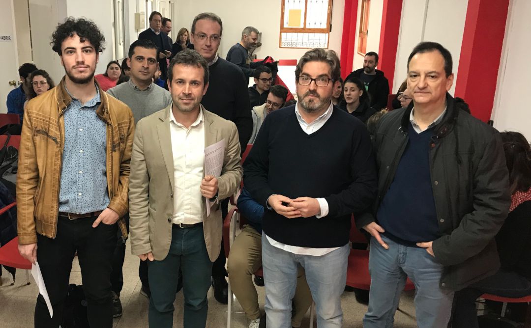 Miembros del PSOE se reunieron con alumnos y profesores del Conservatorio de Jaén Miembros del PSOE se reunieron con alumnos y profesores del Conservatorio de Jaén