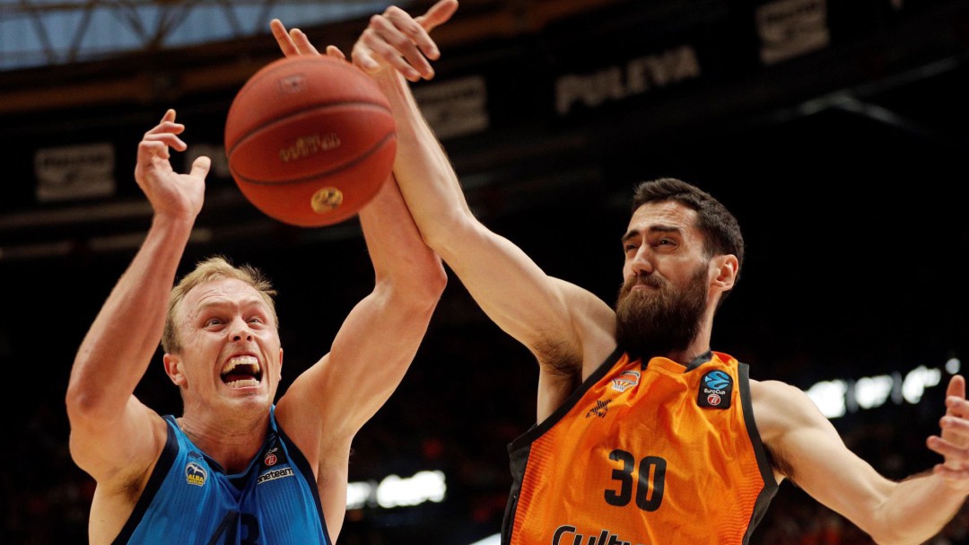 Will Thomas acerca a Valencia Basket a su cuarta Eurocup