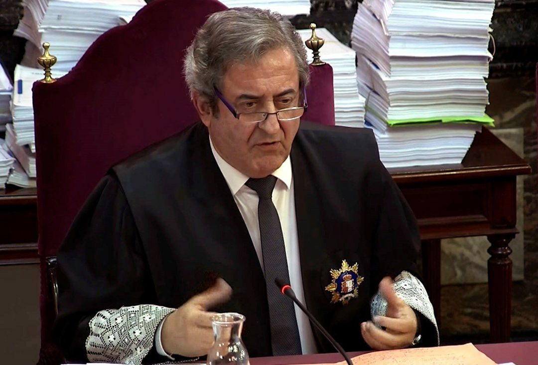 Imagen capturada de la señal institucional del Tribunal Supremo, del fiscal Javier Zaragoza, durante el juicio del Procés Imagen capturada de la señal institucional del Tribunal Supremo, del fiscal Javier Zaragoza, durante el juicio del Procés