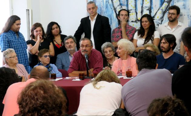 Las Abuelas de Plaza de Mayo anunciaron este martes la restitución de la identidad de la "nieta 129" Las Abuelas de Plaza de Mayo anunciaron este martes la restitución de la identidad de la "nieta 129"