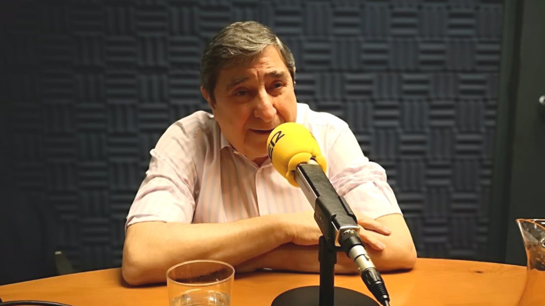 Vega Arango, 'El pacto de Llanes' y Revilla