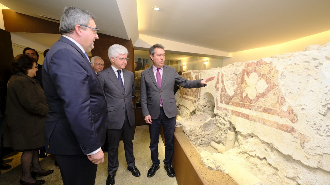 La Hiniesta abre la visita a los restos arqueológicos de su casa hermandad