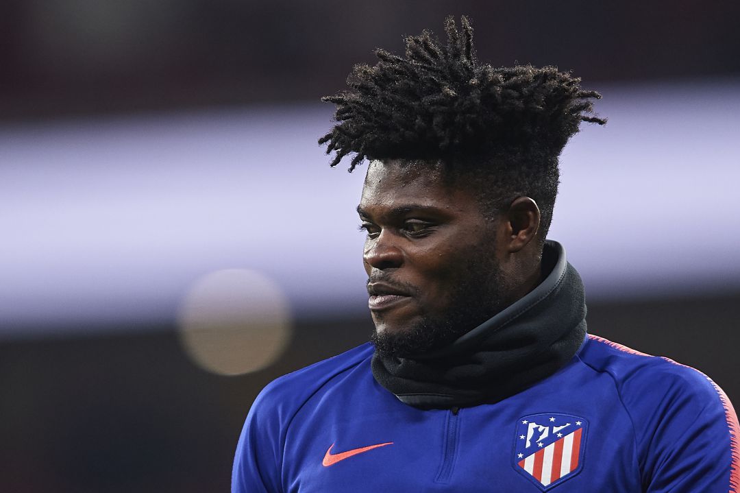Thomas Partey realiza ejercicios de calentamiento en el Wanda Metropolitano Thomas Partey realiza ejercicios de calentamiento en el Wanda Metropolitano