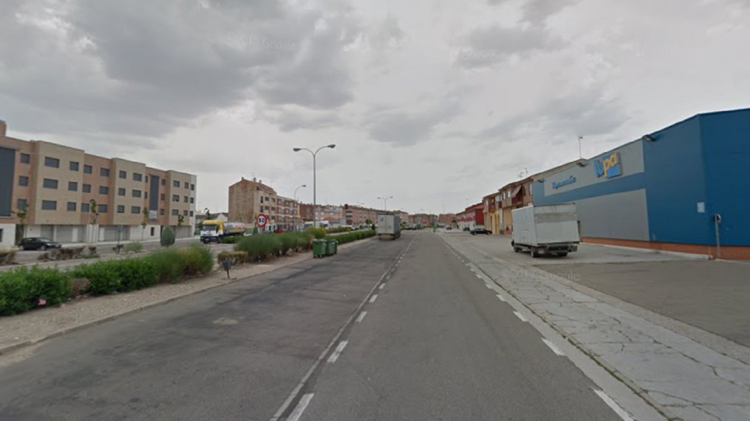 La Demarcación de carreteras arreglará el acerado de la travesía N-122