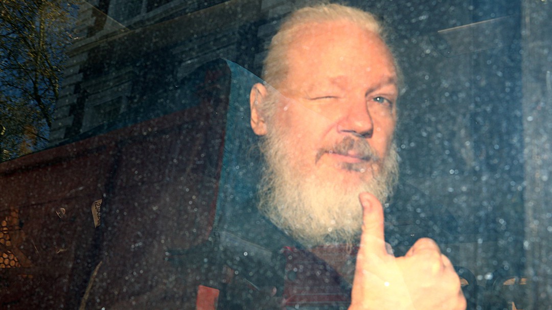 Baltasar Garzón teme por la integridad física de Julian Assange
