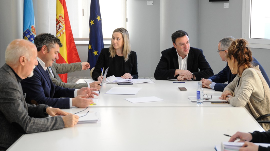 La Diputación asumirá la gestión de los parques de bomberos