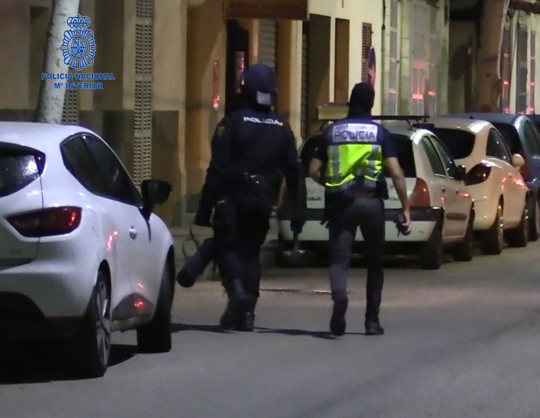 Tres arrestados en Manacor acusados de vender heroína en una casa ocupa Tres arrestados en Manacor acusados de vender heroína en una casa ocupa
