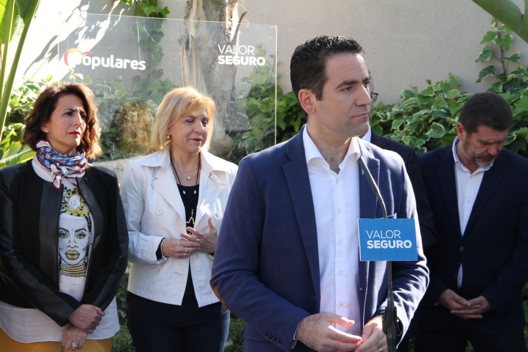 Teodoro García llama a los indecisos a votar al PP como única opción para sacar a Pedro Sánchez de la Moncloa Teodoro García llama a los indecisos a votar al PP como única opción para sacar a Pedro Sánchez de la Moncloa