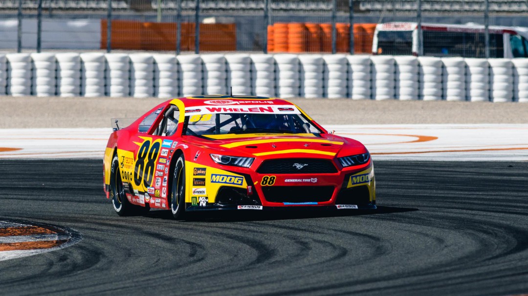 Racing Engineering gana en Valencia su carrera de debut en EuroNASCAR