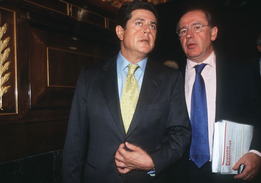 Federico Trillo, junto a Rodrigo Rato, en 2001 Federico Trillo, junto a Rodrigo Rato, en 2001