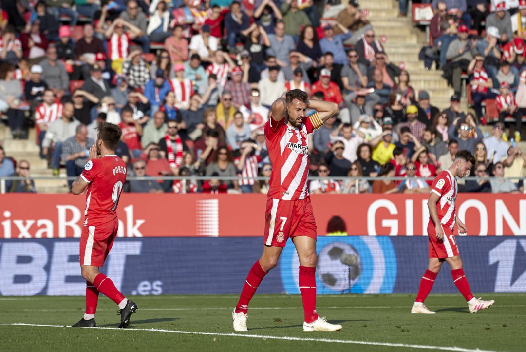 Varios jugadores del Girona se lamentan tras una ocasión ante el Villarreal Varios jugadores del Girona se lamentan tras una ocasión ante el Villarreal