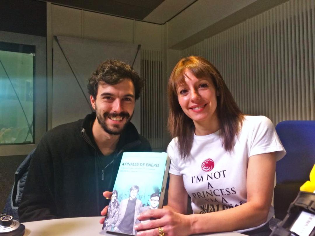 Javier Padilla junto a Macarena Berlín en los estudios de Cadena SER. Javier Padilla junto a Macarena Berlín en los estudios de Cadena SER.