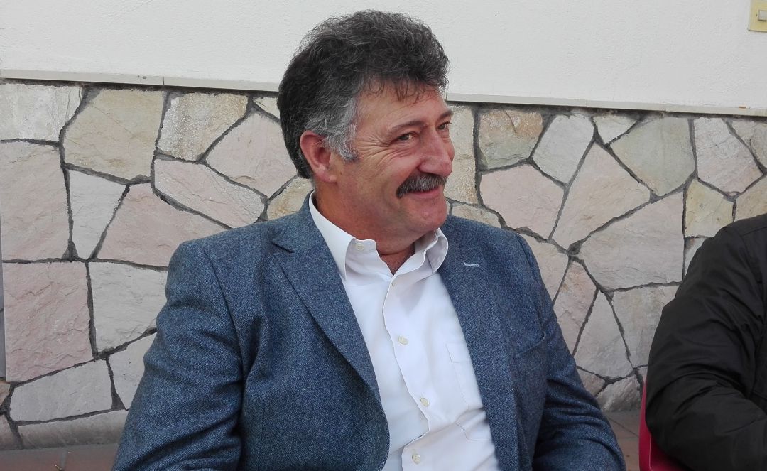 El concejal del PP de Palacios del Sil, Jesús Merillas renuncia a la candidatura municipal El concejal del PP de Palacios del Sil, Jesús Merillas renuncia a la candidatura municipal