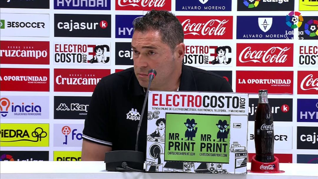 Rafa Navarro, en la sala de prensa tras el partido Rafa Navarro, en la sala de prensa tras el partido